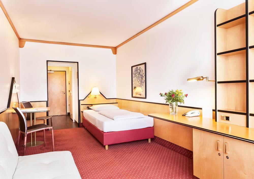 ลีฟวิง โฮเต็ล อัม ดอยท์เชน มิวเซียม Aparthotel มิวนิก ภายนอก รูปภาพ
